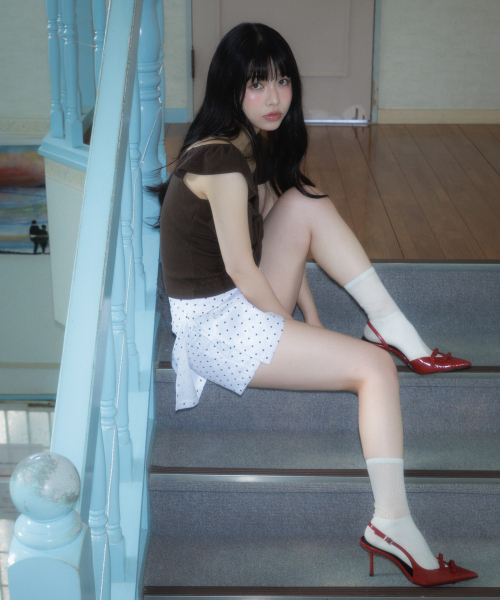 ROSEFRANTZ（ロゼフランツ）の「Ribbon Shirring Sleeveless [Brown]（Tシャツ/カットソー・レディース・ブラウン・OS）」の8枚目の写真