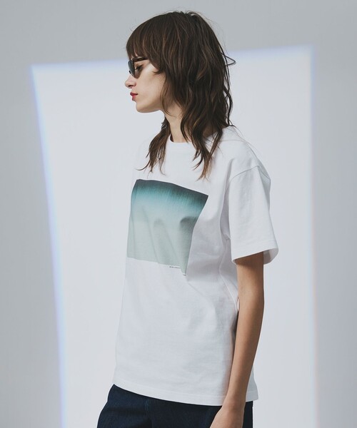 uncrave(アンクレイヴ)の「misuzu otsuka × uncrave PHOTO TEE(Tシャツ/カットソー・レディース・ホワイト系5/ホワイト系・FREE/1)」の2枚目の写真