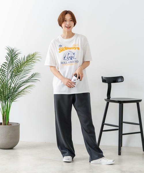 fort point（フォーポイント）の「【C-FORT POINT/フォートポイント】【ゆったりルーズシルエット】フレンチブルドッグ×カレッジ風ロゴTシャツ フレブル 犬好き 古着風 ヴィンテージ風 おしゃれ 可愛い（Tシャツ/カットソー・レディース・ライトグレー/チャコールグレー/オフホワイト・FREE）」の9枚目の写真
