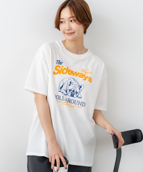 fort point（フォーポイント）の「【C-FORT POINT/フォートポイント】【ゆったりルーズシルエット】フレンチブルドッグ×カレッジ風ロゴTシャツ フレブル 犬好き 古着風 ヴィンテージ風 おしゃれ 可愛い（Tシャツ/カットソー・レディース・ライトグレー/チャコールグレー/オフホワイト・FREE）」の20枚目の写真
