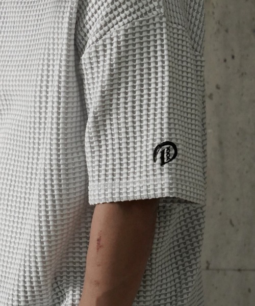 DEVILOCK(デビロック)の「DEVILOCK BIG WAFFLE TEE(Tシャツ/カットソー・メンズ・ブラック/グレー・LARGE/MEDIUM)」の9枚目の写真