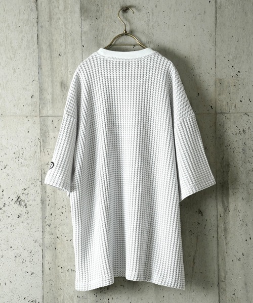 DEVILOCK(デビロック)の「DEVILOCK BIG WAFFLE TEE(Tシャツ/カットソー・メンズ・ブラック/グレー・LARGE/MEDIUM)」の14枚目の写真