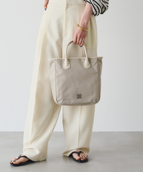 russet(ラシット)の「【撥水】コーデュラナイロンスクエアトートバッグ(トートバッグ・レディース・ダークブラウン/グレー系その他・FREE)」の22枚目の写真