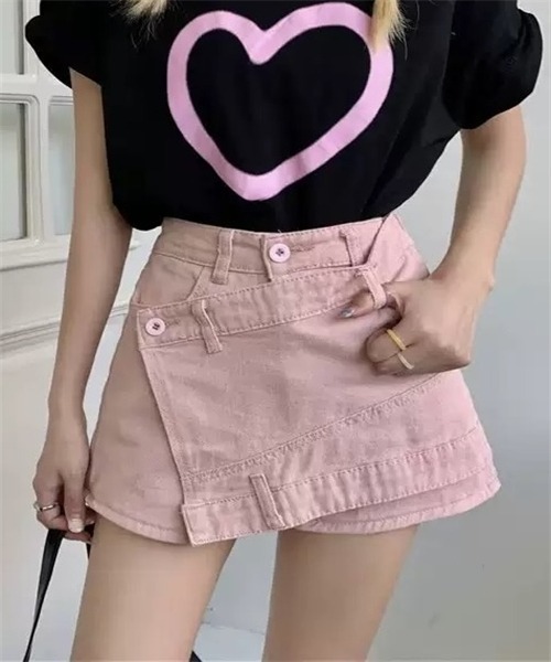 Dream garden(ドリームガーデン)の「ラップスカート風でデニムショートパンツ(デニムパンツ・レディース・ピンク・L/S/XL/2XL)」の1枚目の写真