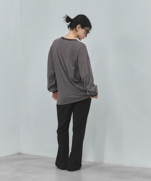 feepur(フェピュール)の「【TALLサイズあり】リラックスフレアパンツ(その他パンツ・レディース・ブラック・TALL/MEDIUM/SMALL)」の17枚目の写真