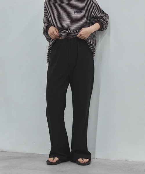 feepur(フェピュール)の「【TALLサイズあり】リラックスフレアパンツ(その他パンツ・レディース・ブラック・TALL/MEDIUM/SMALL)」の20枚目の写真