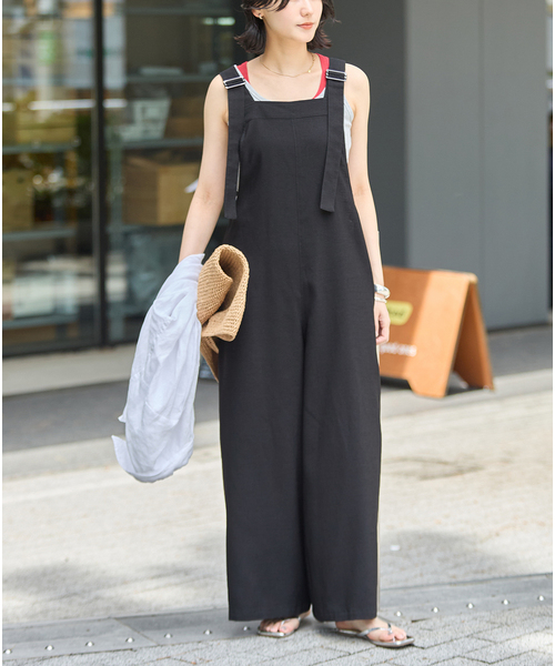 JOURNAL STANDARD(ジャーナルスタンダード)の「アイアスストレッチサロペット(サロペット/オーバーオール・レディース・ブラック/ベージュ・FREE)」の4枚目の写真