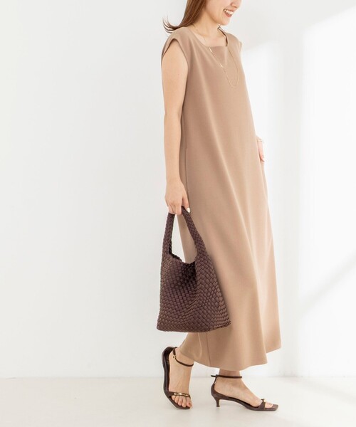 NOLLEY’S（ノーリーズ）の「ウォッシャブル高機能ジャージ2WAYワンピース（ワンピース・レディース・ベージュ/ブラック・36/38）」の2枚目の写真