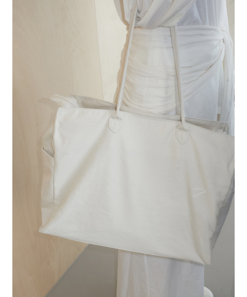 VEY（ヴェイ）の「Hour Bag (Ivory)（ショルダーバッグ・レディース・その他・FREE）」の3枚目の写真