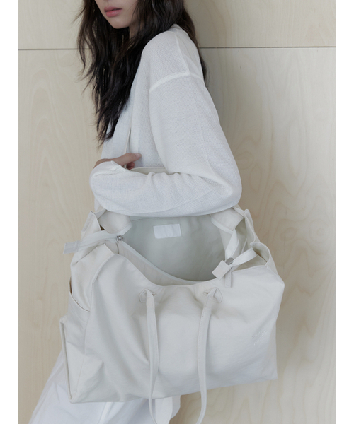 VEY（ヴェイ）の「Hour Bag (Ivory)（ショルダーバッグ・レディース・その他・FREE）」の4枚目の写真