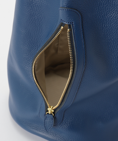 IENA(イエナ)の「YOUNG&OLSEN/ヤングアンドオルセン for IE Sac Marine バッグ(ショルダーバッグ・レディース・ネイビー/ブラウン系その他・FREE)」の8枚目の写真
