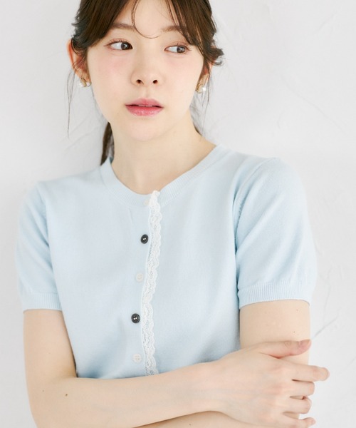 tocco closet(トッコ クローゼット)の「【ZOZO限定】バイカラー釦レースライン装飾半袖ニットカーディガン(カーディガン/ボレロ・レディース・ブルー/アイボリー/ピンク/グレー・M)」の20枚目の写真
