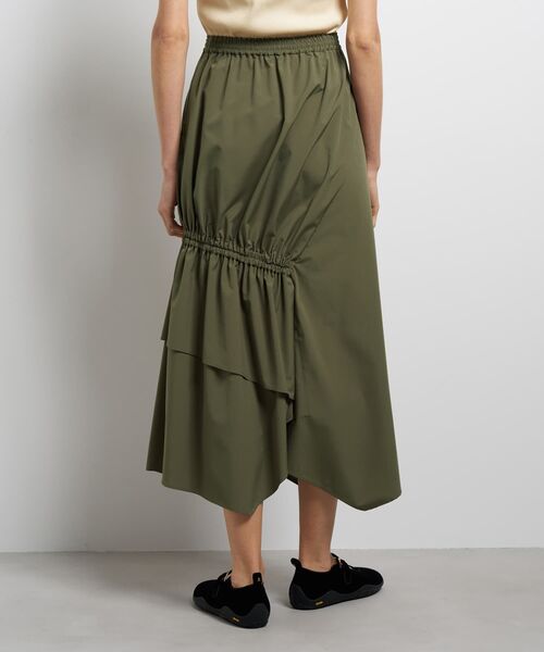 LANVIN en Bleu(ランバンオンブルー)の「撥水アシンメトリーギャザースカート(スカート・レディース・ブラック/カーキ・36/38)」の8枚目の写真