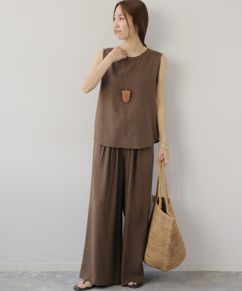 JOURNAL STANDARD relume(ジャーナルスタンダード レリューム)の「ラミーレーヨンノースリーブブラウス(シャツ/ブラウス・レディース・ブラック/ブラウン・FREE)」の9枚目の写真
