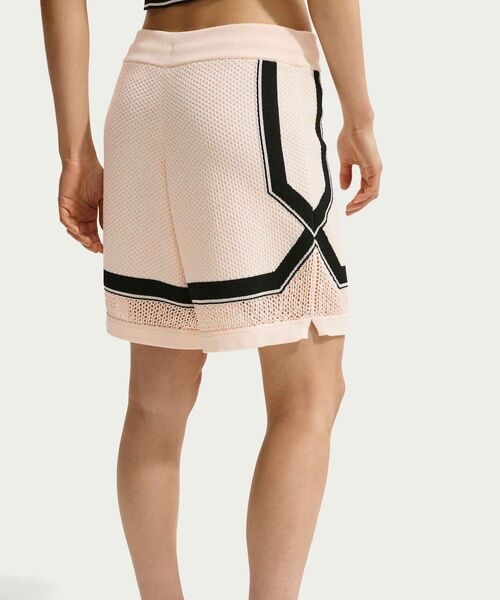 NIKE（ナイキ）の「ナイキ スポーツウェア チル ニット ウィメンズ ミッドライズ ショートパンツ / Nike Sportswear Chill Knit Women's Mid-Rise Shorts IH1321-102 Chalk（その他パンツ・レディース・ホワイト系その他2・M/L/XS/S/XL）」の2枚目の写真