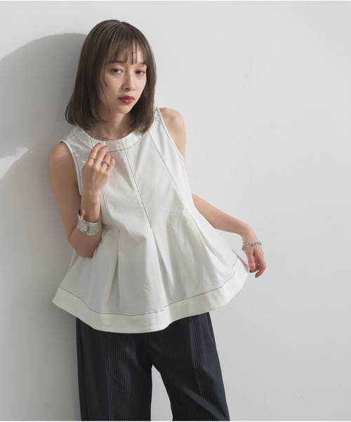 OandI（オーアンドアイ）の「フロントタックノースリーブトップス（タンクトップ・レディース・ブラック/ホワイト/インディゴブルー・FREE）」の15枚目の写真