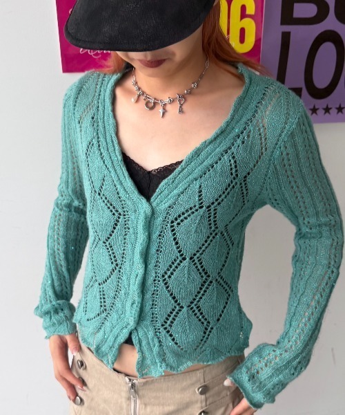SHAGGIE(シャギー)の「スパンコールシアー透かし編みニットカーディガン(カーディガン/ボレロ・レディース・ブラック/ブルー/ベージュ・FREE)」の11枚目の写真