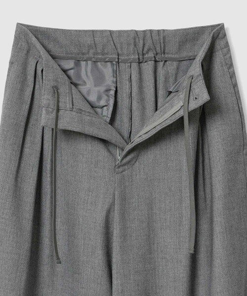allureville(アルアバイル)の「ストレッチメニータックパンツ(その他パンツ・レディース・グレー系その他・1/2)」の11枚目の写真