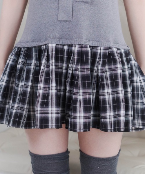 Rmine（アールマイン）の「レイヤード風 チェック ドッキング ニット ミニワンピース（ワンピース・レディース・ホワイト/グレー/ネイビー・FREE）」の16枚目の写真