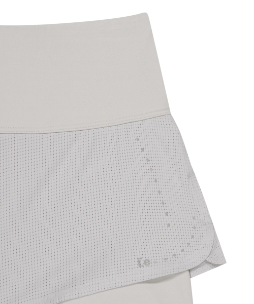 OJOS(オホス)の「i:e Breathform Running 3 Shorts / Grey(その他パンツ・レディース・その他・1/2/3)」の4枚目の写真