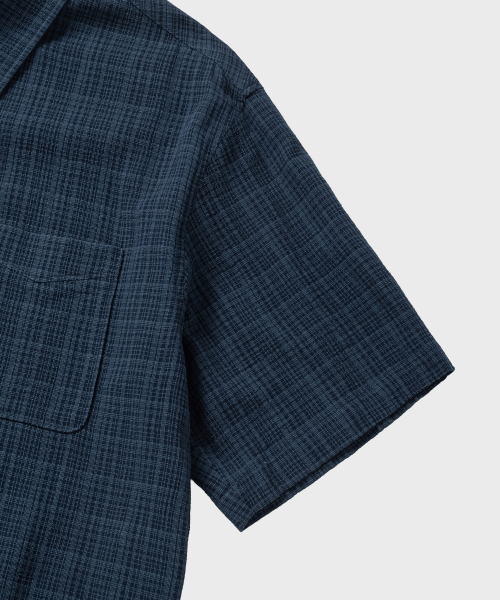 NONBLANK(ノンブランク)の「イレギュラーウィンドウチェッククロップHSシャツ_DARK BLUE(シャツ/ブラウス・メンズ・ダークブルー・SMALL/MEDIUM/LARGE/X-LARGE)」の6枚目の写真