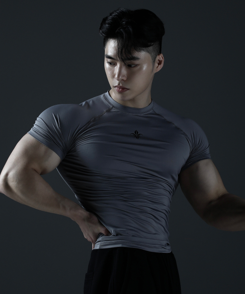 CARMID（カミド）の「コンプレッション半袖 [アッシュグレー]（Tシャツ/カットソー・メンズ・その他・1/2/3）」の7枚目の写真