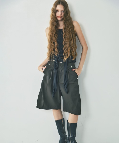 CONZ（コンズ）の「curve leg wide shorts（その他パンツ・レディース・カーキ/ブラック・3/2）」の9枚目の写真