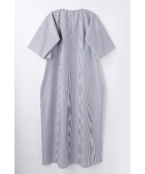ENFOLD(エンフォルド)の「BOX DRESS(ワンピース・レディース・グレー・38/36)」の2枚目の写真