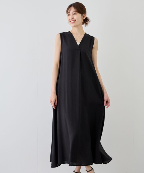 Jayro（ジャイロ）の「Vネックノースリロングフレアワンピース（ワンピース・レディース・ブラック/ブルー系その他4/ネイビー・FREE）」の7枚目の写真
