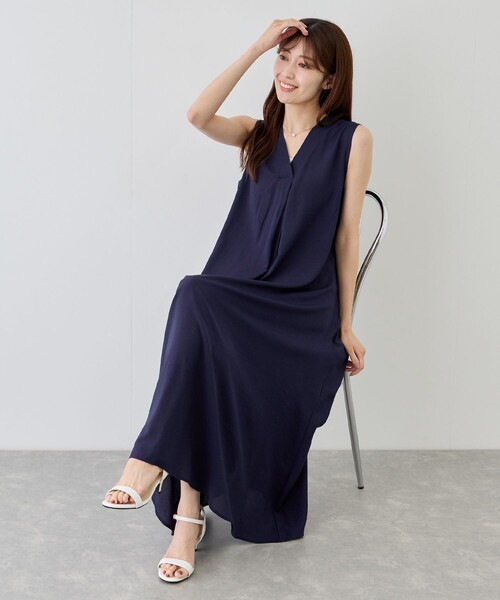 Jayro（ジャイロ）の「Vネックノースリロングフレアワンピース（ワンピース・レディース・ブラック/ブルー系その他4/ネイビー・FREE）」の20枚目の写真