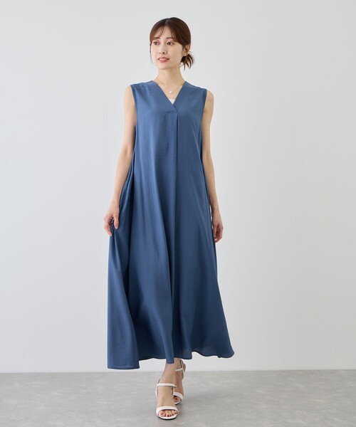 Jayro（ジャイロ）の「Vネックノースリロングフレアワンピース（ワンピース・レディース・ブラック/ブルー系その他4/ネイビー・FREE）」の21枚目の写真