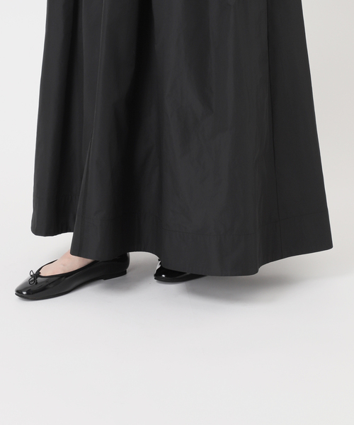 IENA(イエナ)の「《一部カラー店舗限定》シャンブレータフタギャザースカート(スカート・レディース・チャコールグレー/ブラック/ベージュ/ブラウン・36/38)」の18枚目の写真