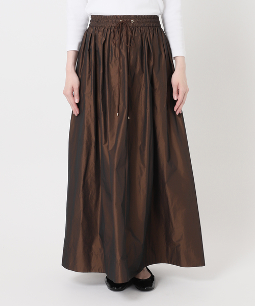 IENA(イエナ)の「《一部カラー店舗限定》シャンブレータフタギャザースカート(スカート・レディース・チャコールグレー/ブラック/ベージュ/ブラウン・36/38)」の12枚目の写真