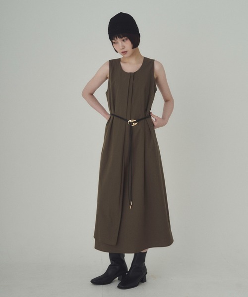 SOYEN(ソイエン)の「タイプライタータックワンピース(ワンピース・レディース・ベージュ/ブラック・F)」の2枚目の写真
