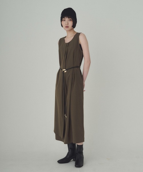 SOYEN(ソイエン)の「タイプライタータックワンピース(ワンピース・レディース・ベージュ/ブラック・F)」の9枚目の写真