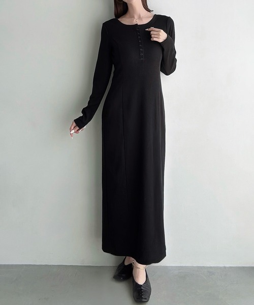 Meiru(メイル)の「ヘンリーネックIラインリブワンピース(ワンピース・レディース・ブラウン/チャコール/ブラック・LARGE/MEDIUM/SMALL/X-LARGE)」の5枚目の写真