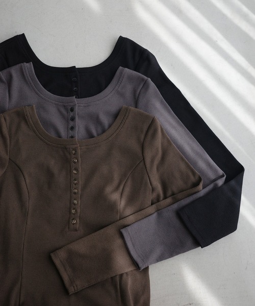 Meiru(メイル)の「ヘンリーネックIラインリブワンピース(ワンピース・レディース・ブラウン/チャコール/ブラック・LARGE/MEDIUM/SMALL/X-LARGE)」の19枚目の写真