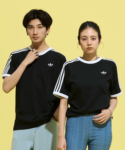 adidas(アディダス)の「スリーストライプス Tシャツ / アディダスオリジナルス adidas Originals(Tシャツ/カットソー・メンズ・ブラック・MEDIUM/X-SMALL/LARGE/3XL/XX-LARGE/XX-SMALL/X-LARGE/SMALL)」の1枚目の写真