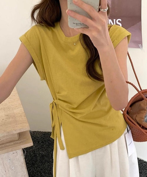Girly Doll(ガーリードール)の「フレンチスリーブサイドリボン付きカットソー(Tシャツ/カットソー・レディース・イエロー/グレー/ブラック/ブルー・FREE)」の4枚目の写真