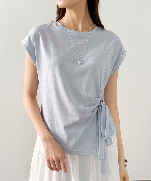 Girly Doll(ガーリードール)の「フレンチスリーブサイドリボン付きカットソー(Tシャツ/カットソー・レディース・イエロー/グレー/ブラック/ブルー・FREE)」の3枚目の写真
