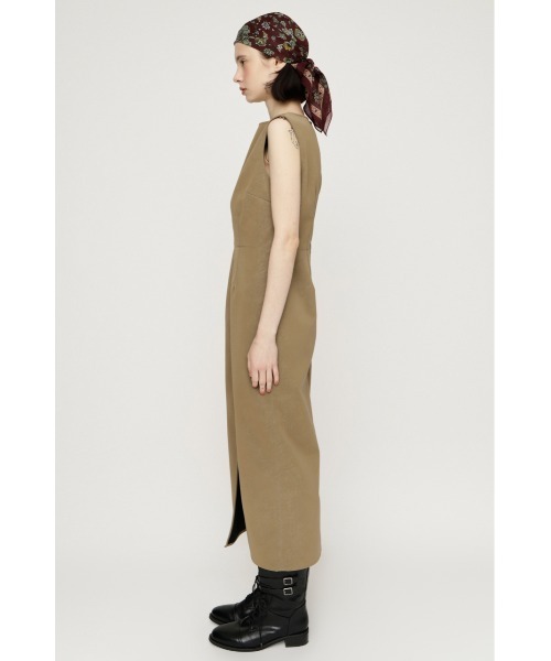 SLY(スライ)の「BOAT NECK PENCIL M/OP ボートネックペンシルミディワンピース 秋服 夏服 春服 ノースリーブ(ワンピース・レディース・ベージュ・FREE)」の3枚目の写真