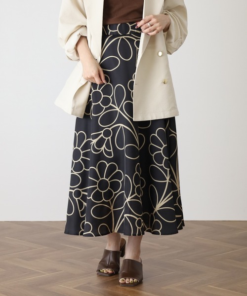 Orla Kiely(-)の「サマーブルーム スカート(スカート・レディース・ブラック/カーキ・38/40)」の6枚目の写真