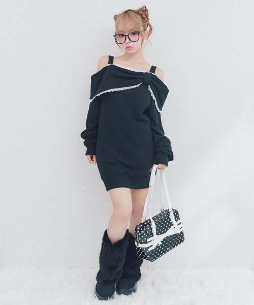 OLIVE des OLIVE(オリーブデオリーブ)の「Ribbon オフショルスウェット(Tシャツ/カットソー・レディース・ピンク/ブラック/トップグレー・FREE)」の14枚目の写真