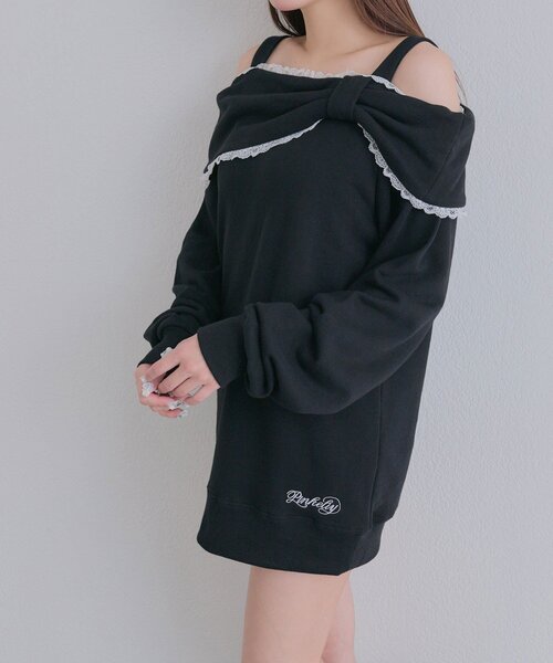 OLIVE des OLIVE(オリーブデオリーブ)の「Ribbon オフショルスウェット(Tシャツ/カットソー・レディース・ピンク/ブラック/トップグレー・FREE)」の18枚目の写真