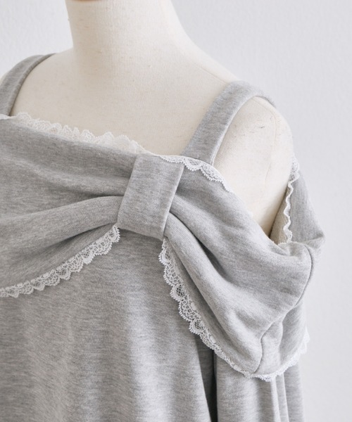 OLIVE des OLIVE(オリーブデオリーブ)の「Ribbon オフショルスウェット(Tシャツ/カットソー・レディース・ピンク/ブラック/トップグレー・FREE)」の9枚目の写真
