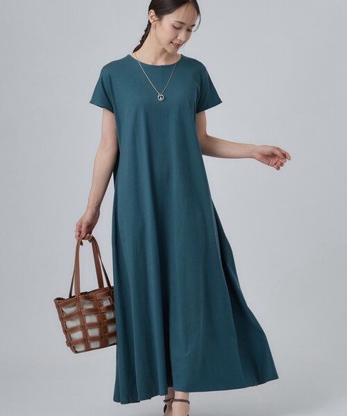 SHOO・LA・RUE(シューラルー)の「【ひんやり/体型カバー/洗濯機可】涼やかAラインロングワンピース(ワンピース・レディース・ブラック/ブラウン系その他/ピンク系その他/ブルーグリーン・00)」の3枚目の写真