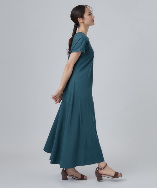 SHOO・LA・RUE(シューラルー)の「【ひんやり/体型カバー/洗濯機可】涼やかAラインロングワンピース(ワンピース・レディース・ブラック/ブラウン系その他/ピンク系その他/ブルーグリーン・00)」の17枚目の写真