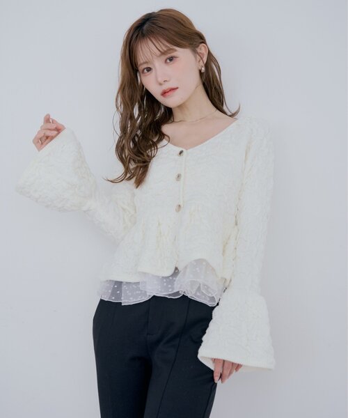Chico(チコ)の「【SALON by Chico】裾レイヤードポコポコペプラムニット(ニット/セーター・レディース・アイボリー/ブルー/グレー・FREE)」の18枚目の写真