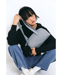 GRAIN LONG HANDLE SHOULDER BAG