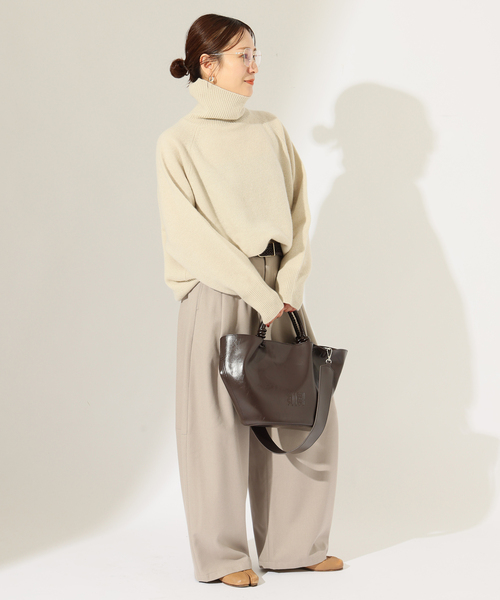 JOURNAL STANDARD(ジャーナルスタンダード)の「ウォーム TRW タックバレルパンツ(その他パンツ・レディース・ベージュ/チャコールグレー・38/36)」の17枚目の写真